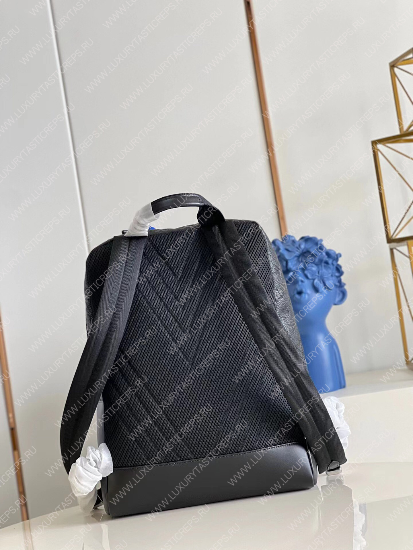 l**is V*t*n dean backpack gray m59924