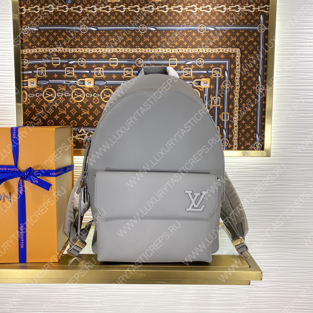l**is V*t*n takeoff backpack gray m59325