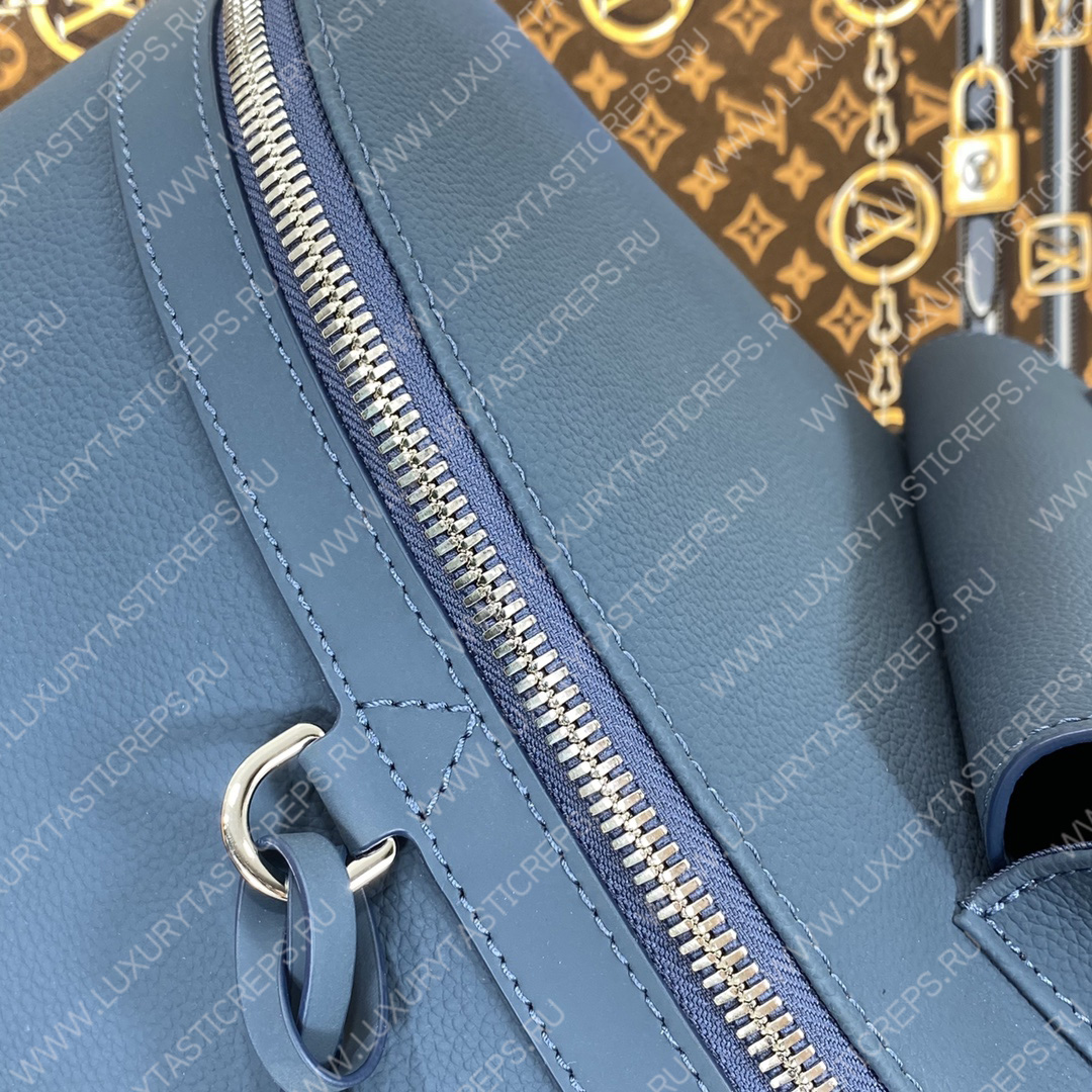 l**is V*t*n takeoff backpack blue m57079