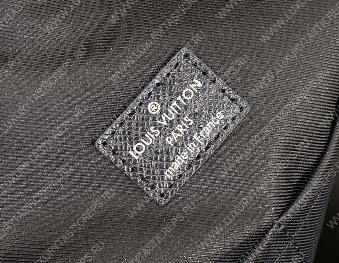 l**is V*t*n adrian backpack black m30857