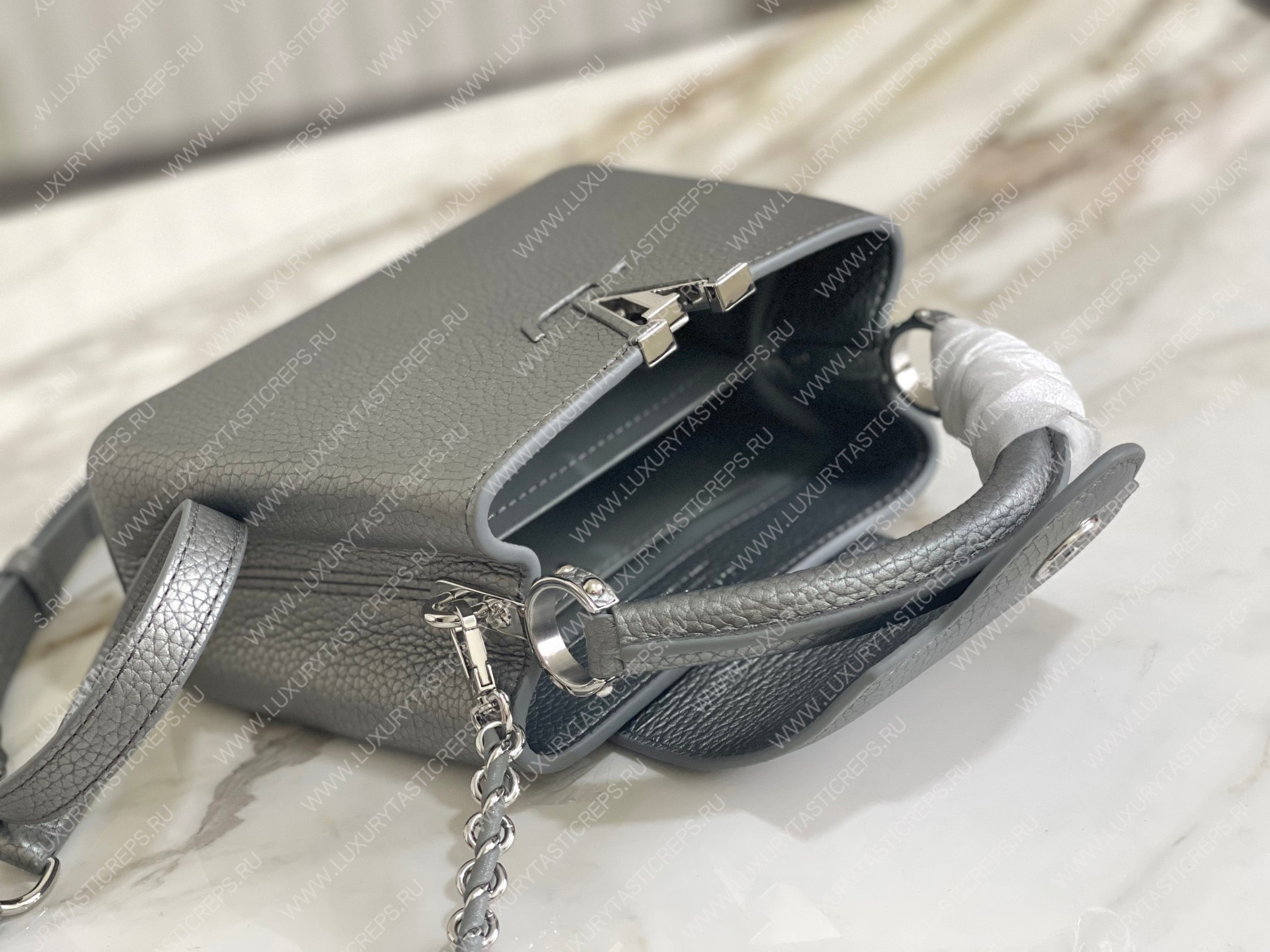 l**is V*t*n capucines bb etain metallic gray m21102