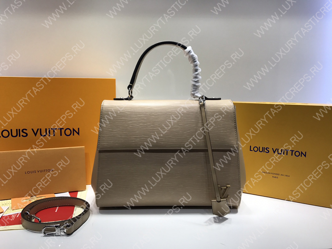 l**is V*t*n cluny bb beige m41312