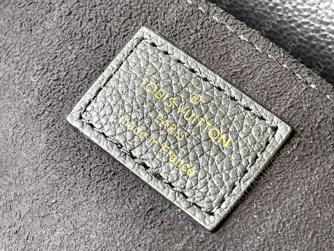 l**is V*t*n favorite black/beige m45859