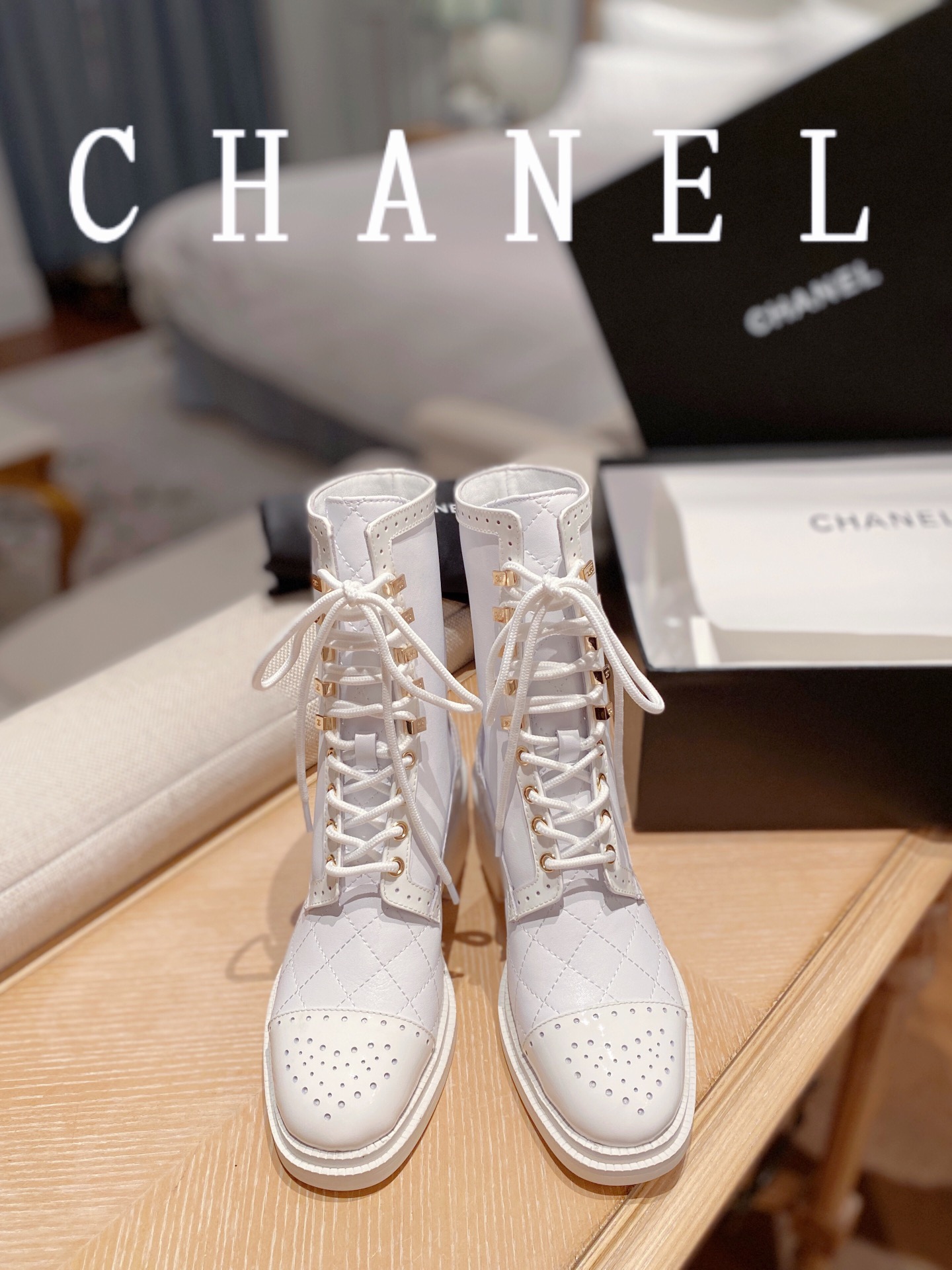 Ch*el lace-ups white g39394