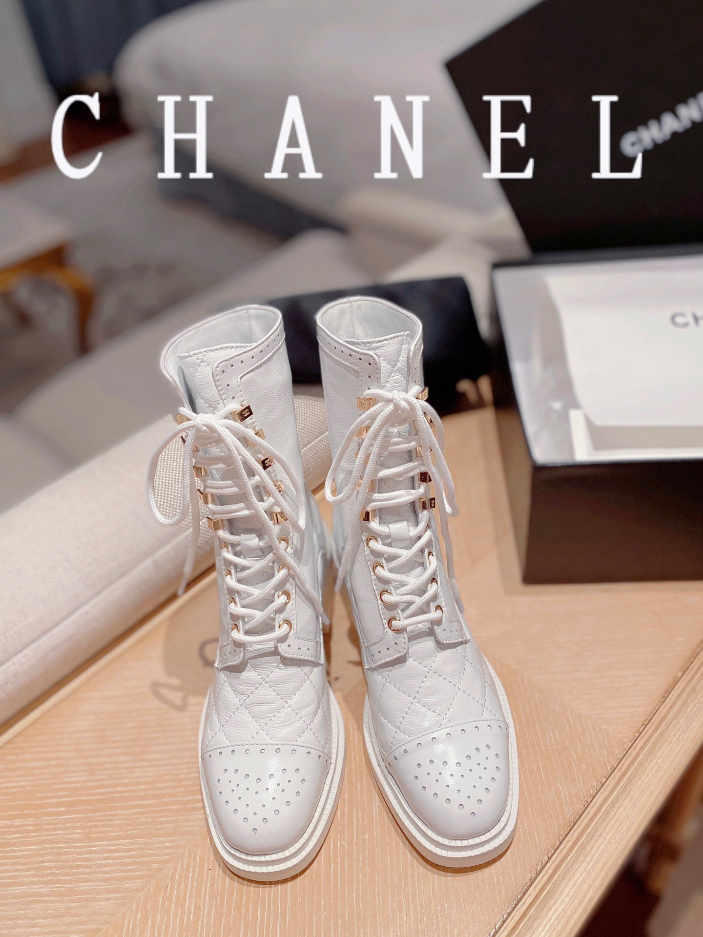 Ch*el lace-ups white g39394