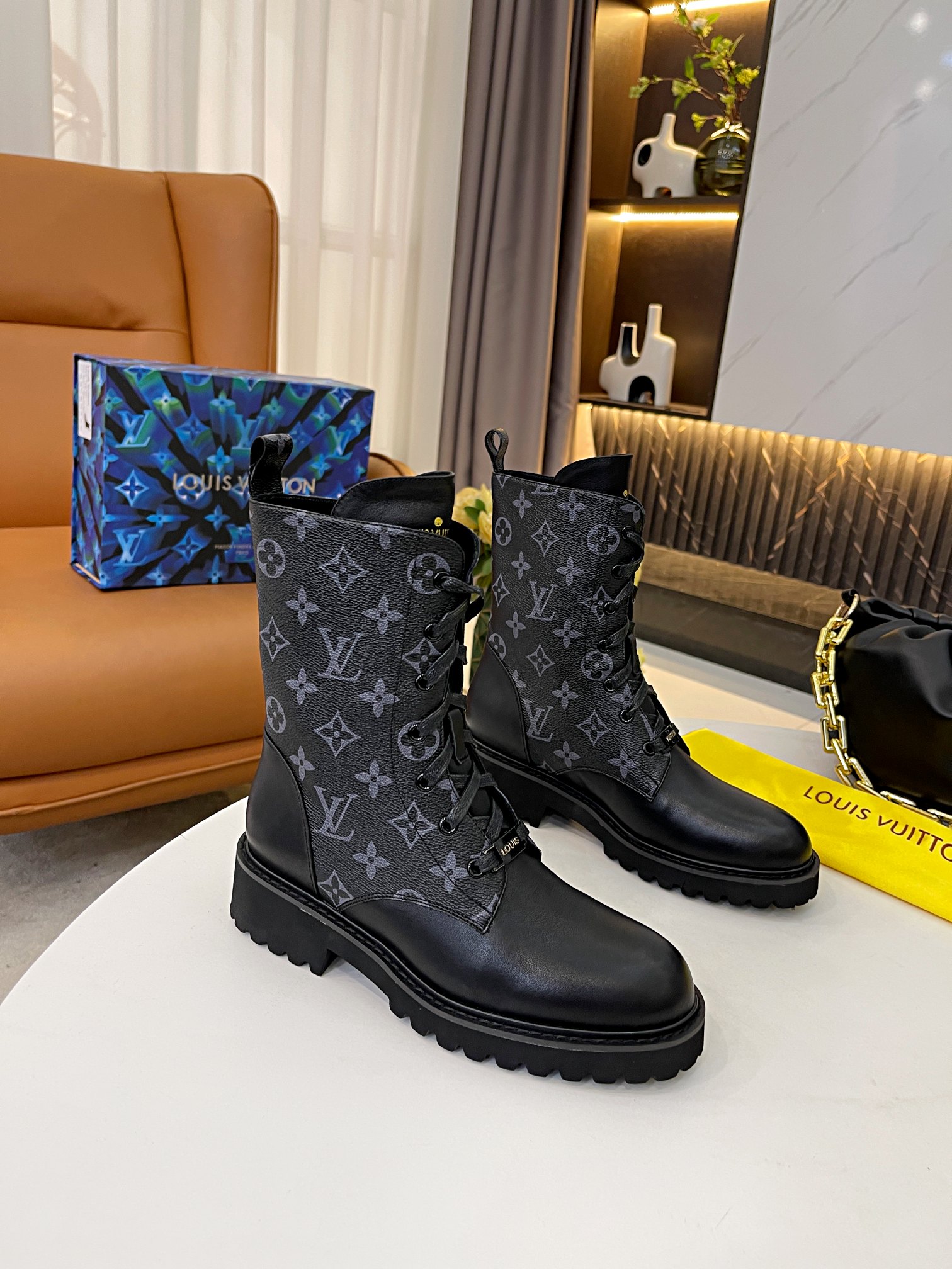 l**is V*t*n ranger ankle boots black 1a9fdj