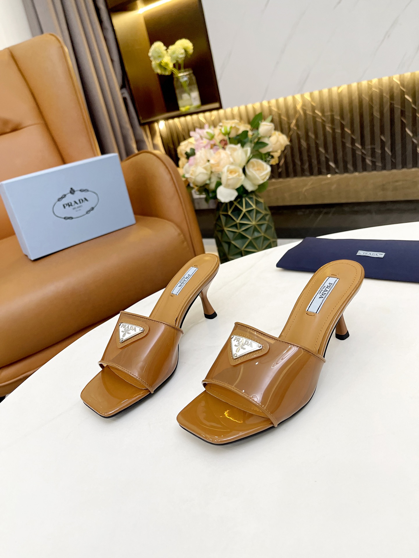 Pra*a plexiglas & patent leather sandals brown 1xx644