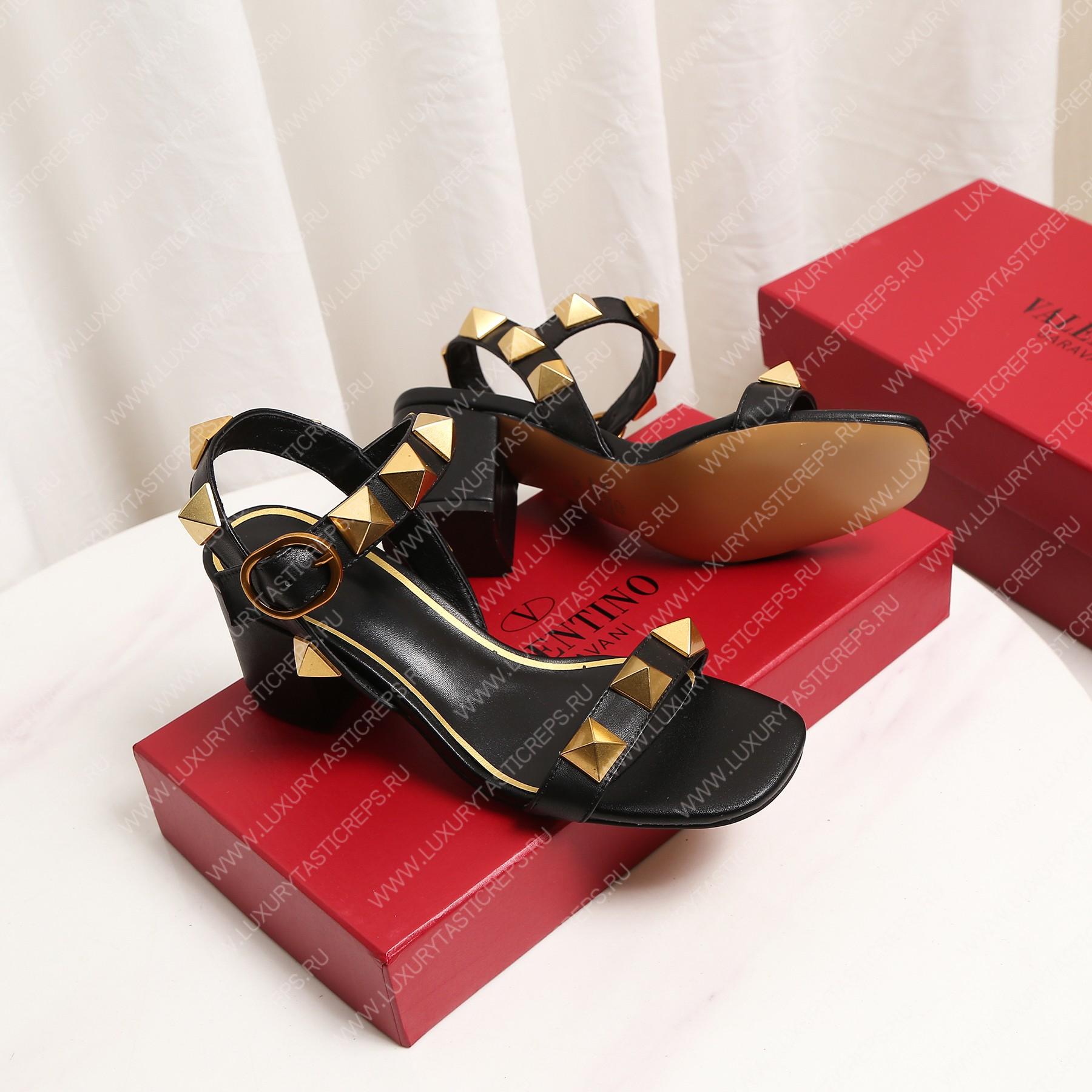 VALENTINO ROMAN STUD SANDAL BLACK 1W2S0CR2ZWM