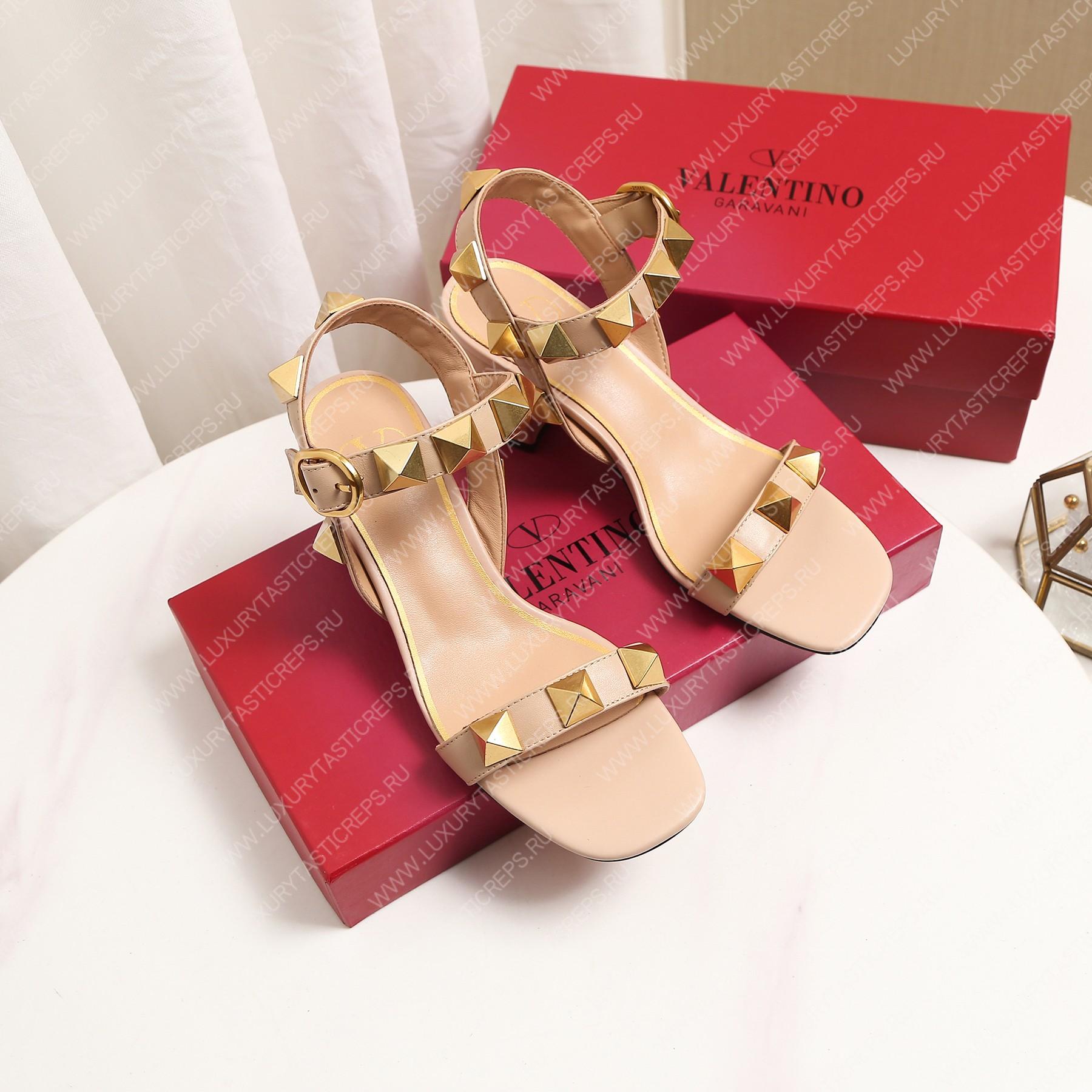 VALENTINO ROMAN STUD SANDAL ROSE CANNELLE WS0CR2ZWM