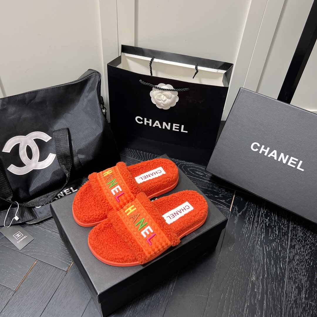 Ch*el wool slippers orange g39059