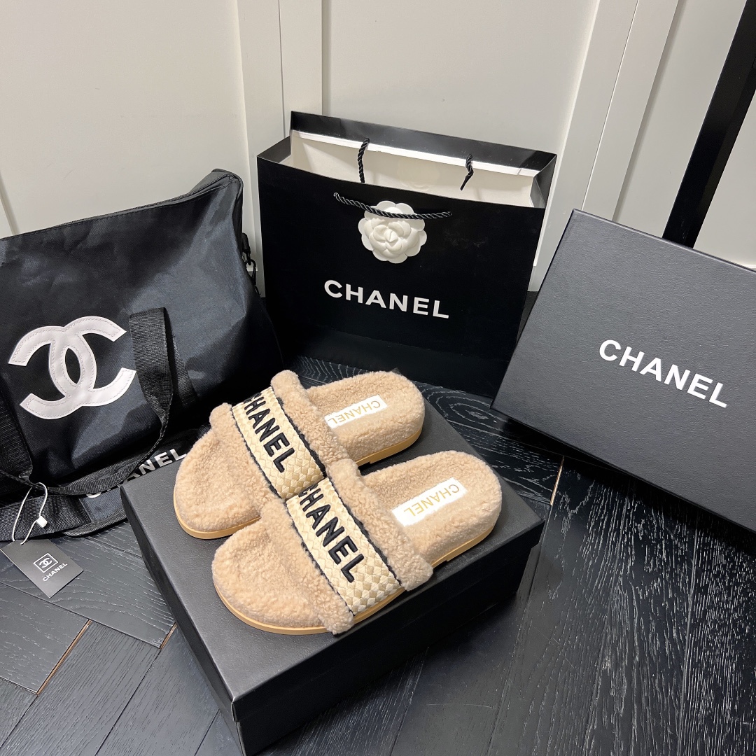 Ch*el wool slippers beige g39059