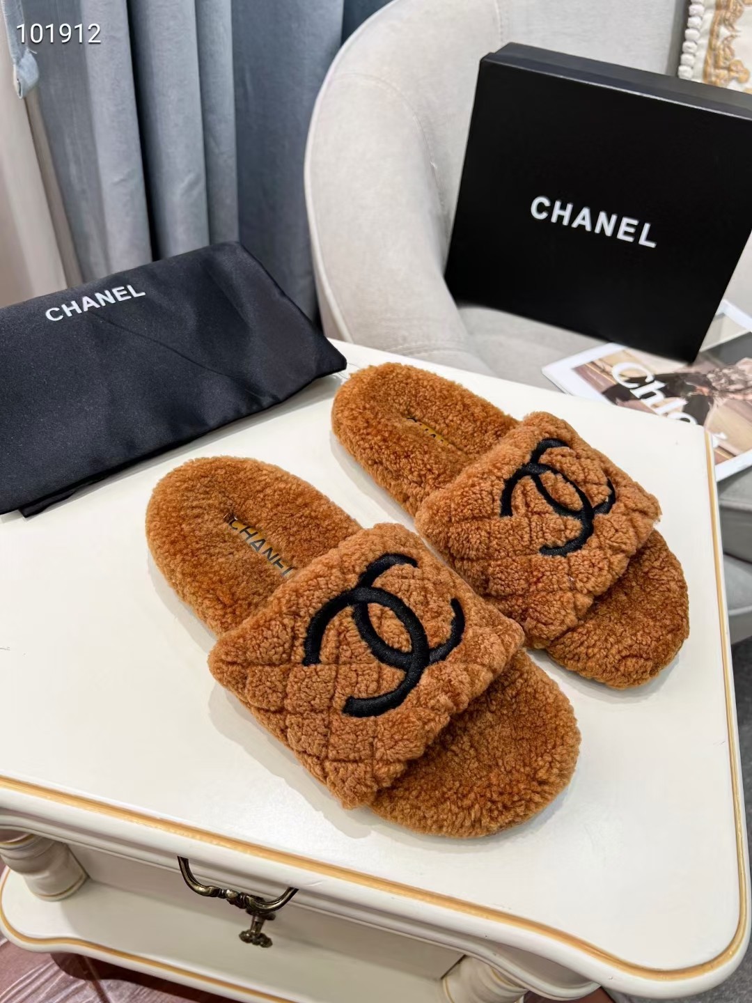 Ch*el wool mules brown g39059