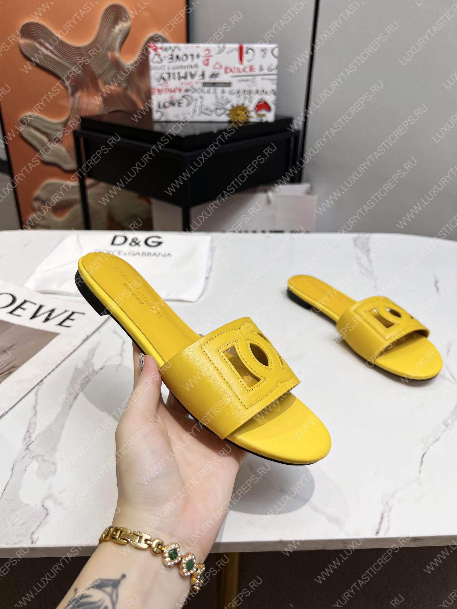DOLCE & GABBANA CALFSKIN SLIDERS WITH DG LOGO YELLOW CQ0436AY