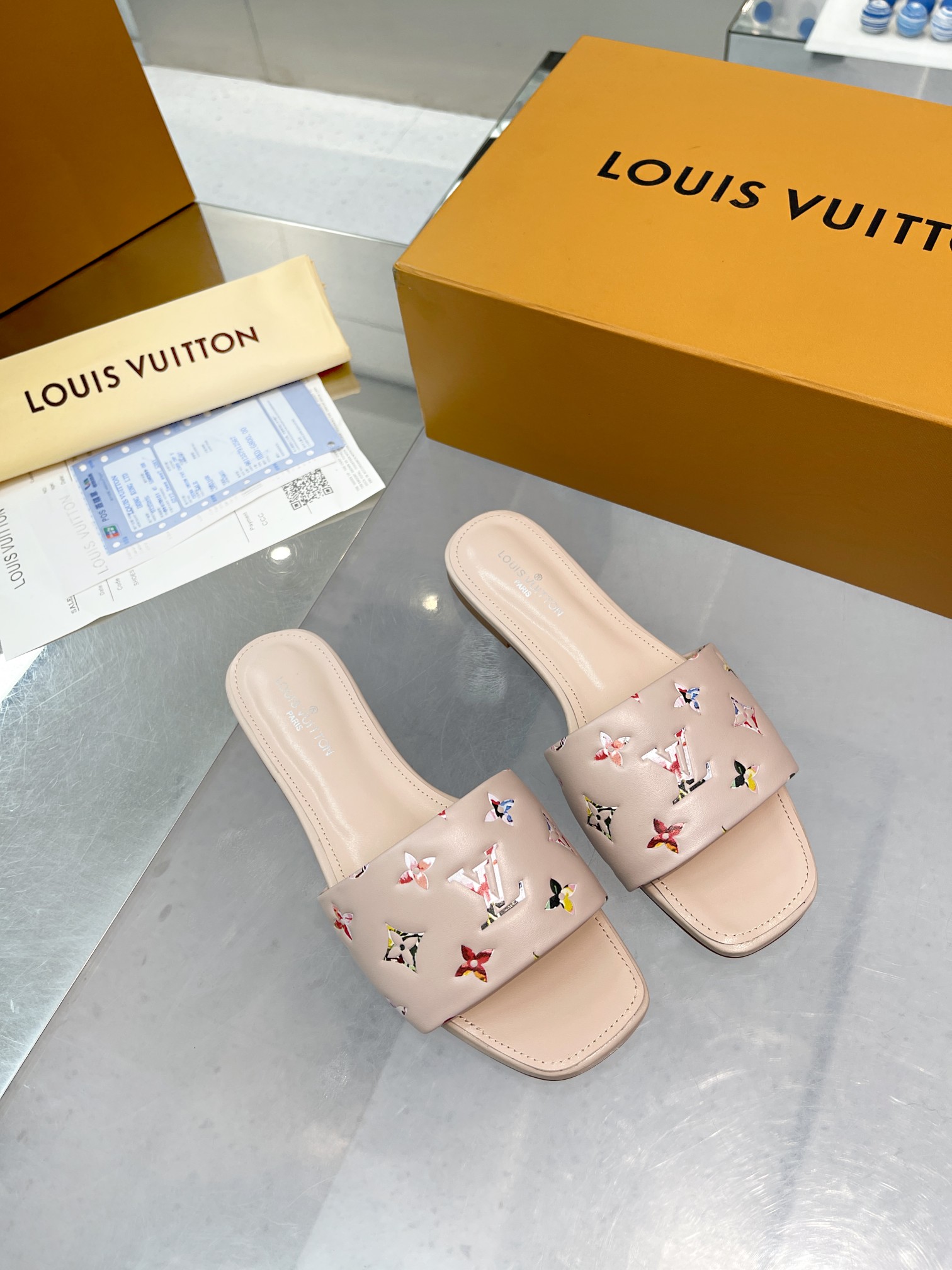 l**is V*t*n revival flat mules pink 1aaor5