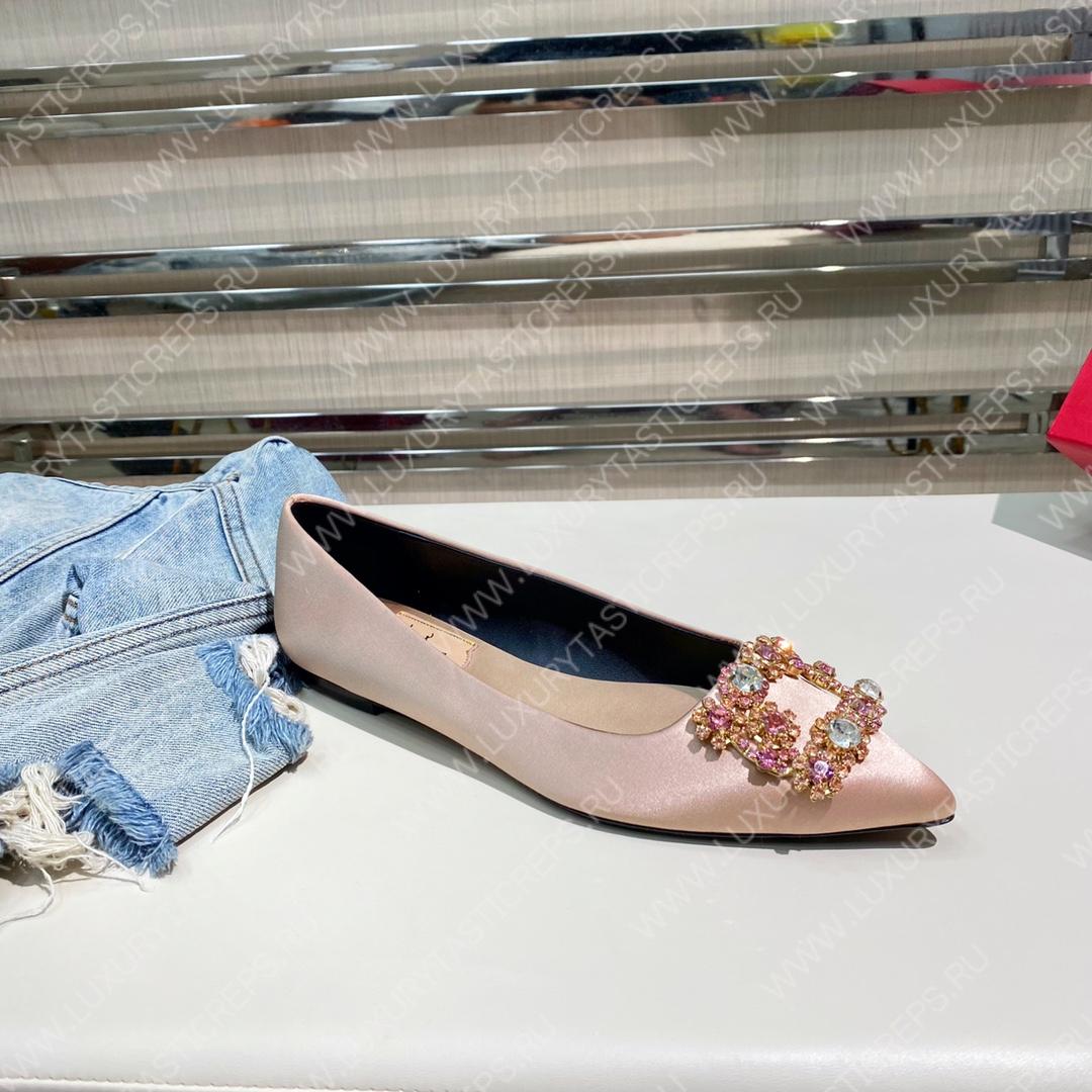 ROGER VIVER FLOWER STRASS BUCKLE PUMPS IN STAIN PINK RVW4141
