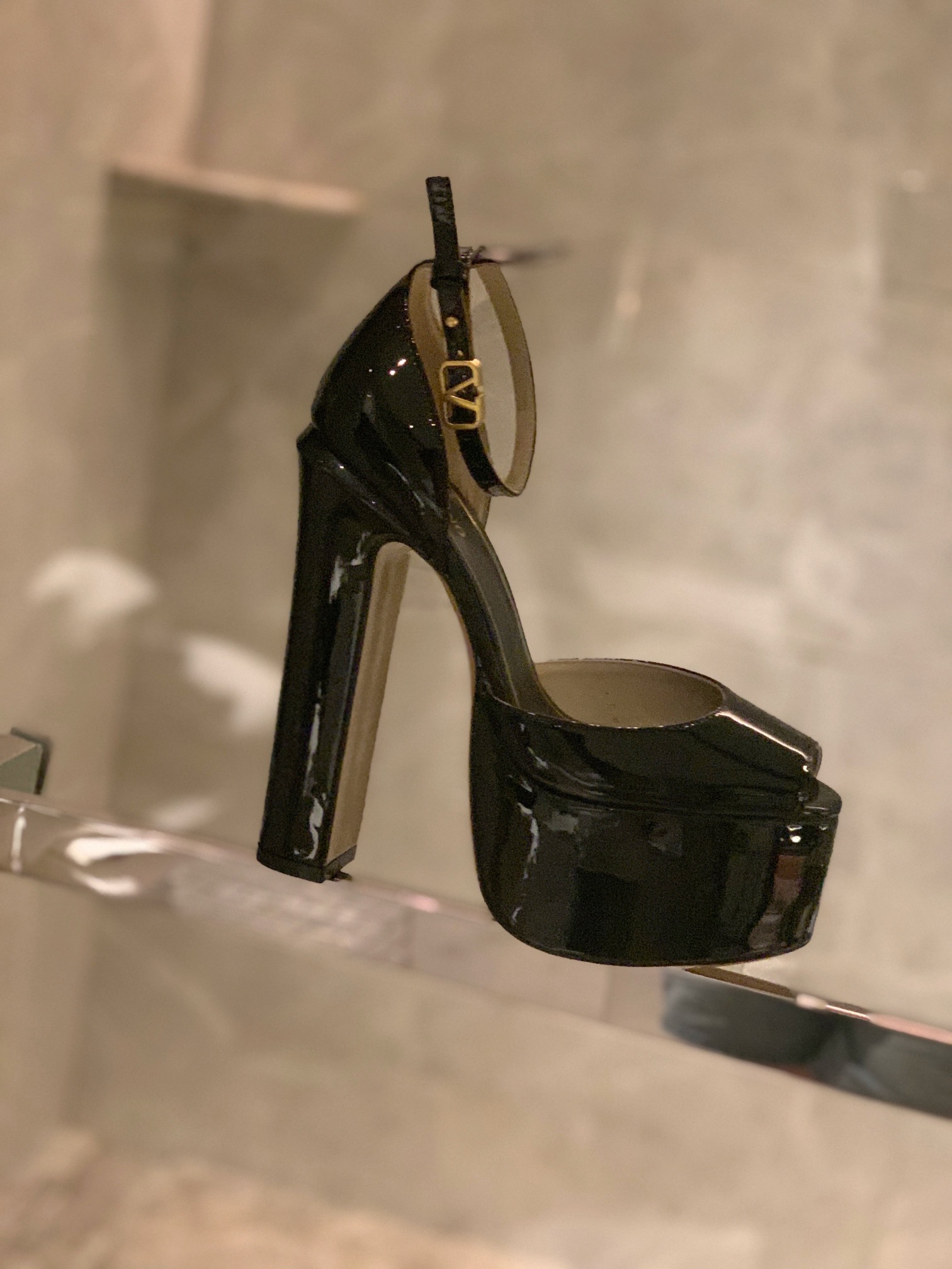 VALENTINO TAN-GO PLATFORM SANDAL BLACK 1W2S0FE0VNE_I16