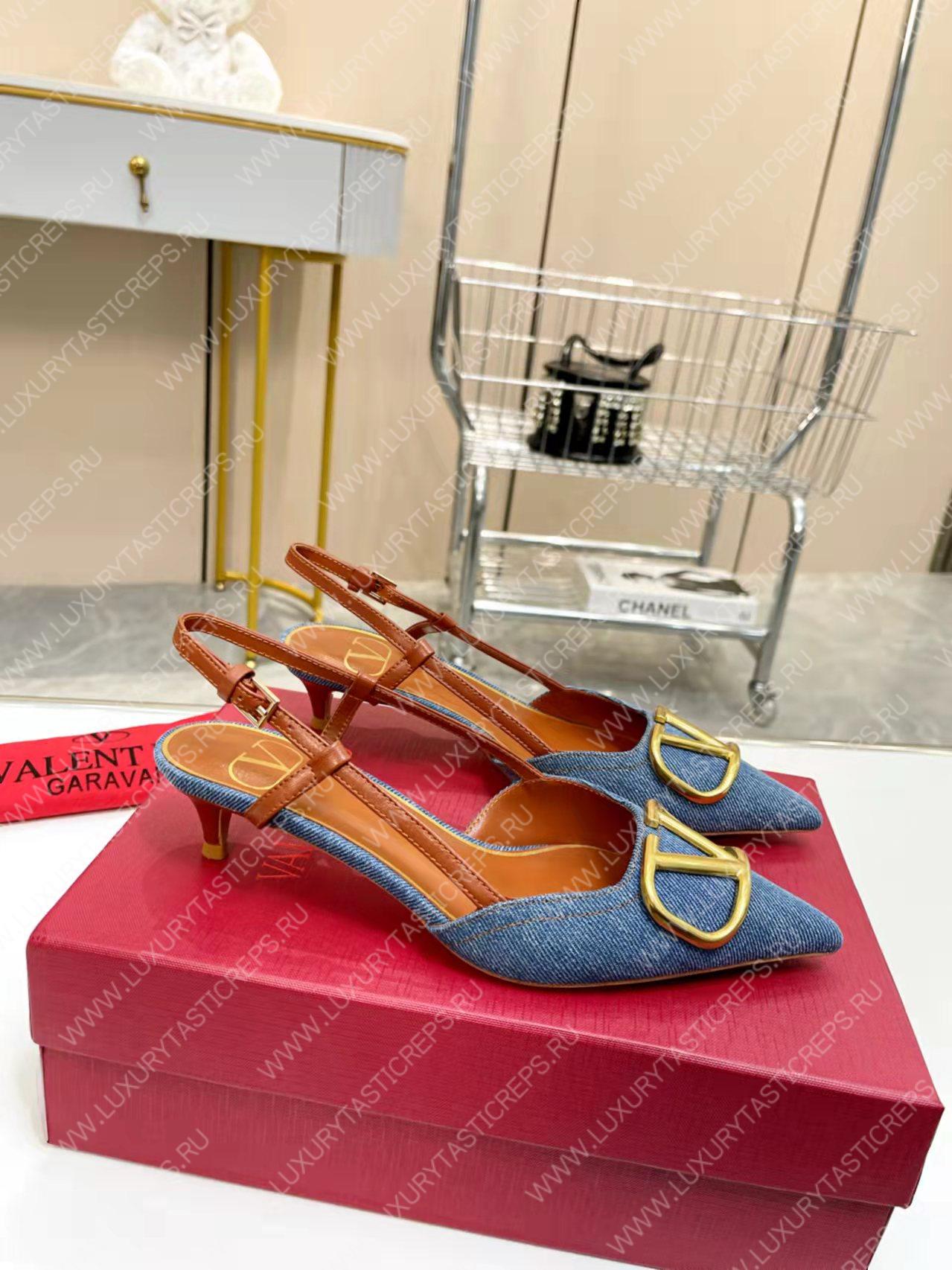 VALENTINO VLOGO SIGNATURE SLINGBACK PUMP BLUE 2W2S0Q70DSH0NO