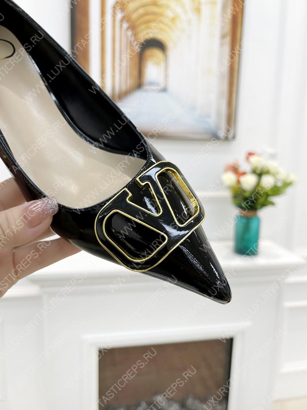 VALENTINO V BUCKLE PUMPS BLACK 1W2S0FH8LAFGF9
