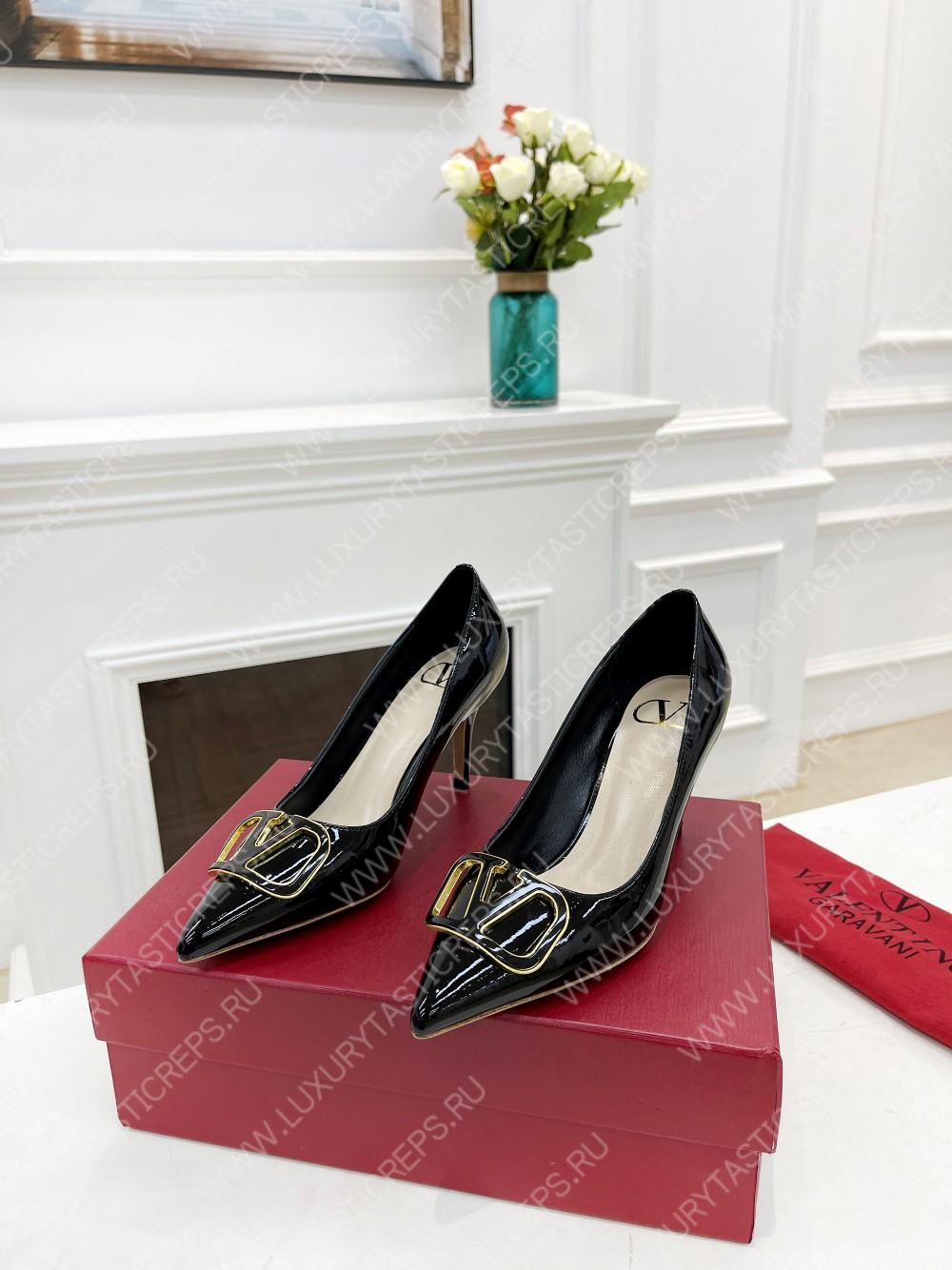 VALENTINO V BUCKLE PUMPS BLACK 1W2S0FH8LAFGF9