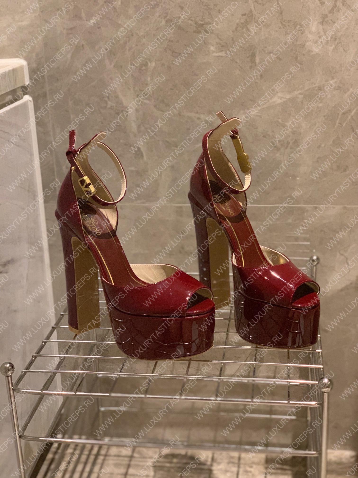 VALENTINO TAN-GO PLATFORM SANDAL VINE RED 1W2S0FE0VNE_I16