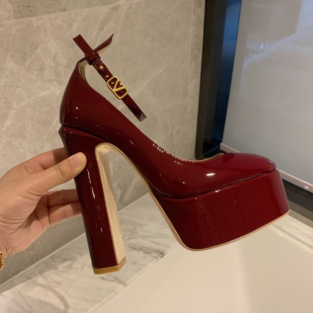 VALENTINO TAN-GO PLATFORM PUMP RED WS0DQ3VNE_0NO