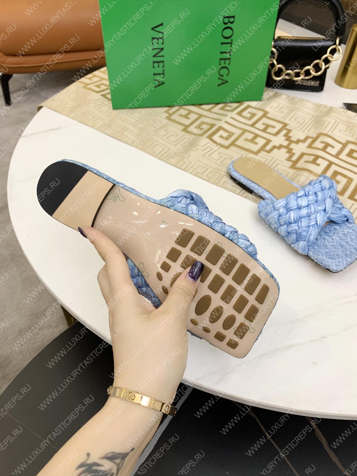 bo*te*ga Ve*ne*ta dot wave sandal blue 708880v
