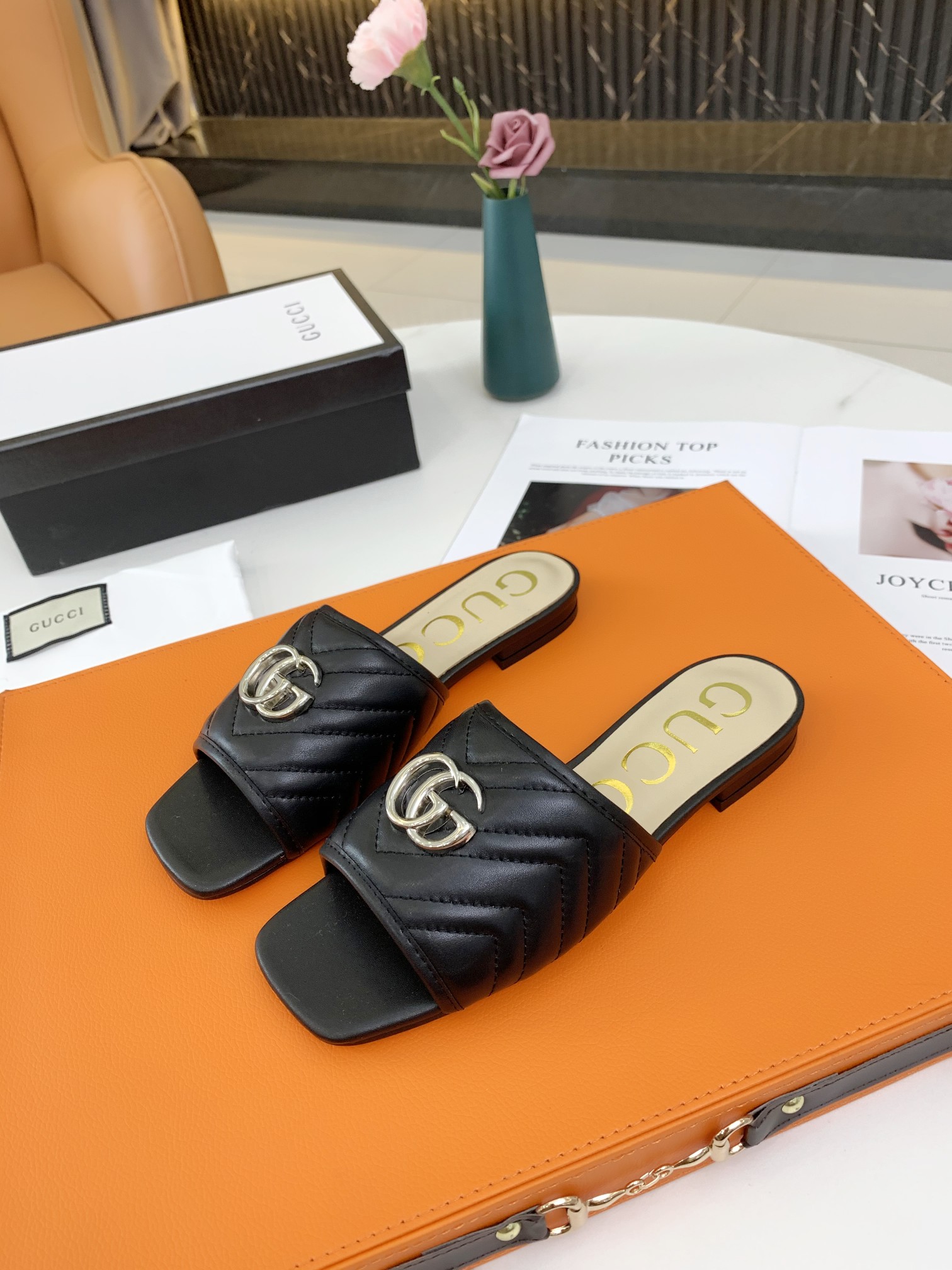 G*u*i double g open toe sandals black 15425109