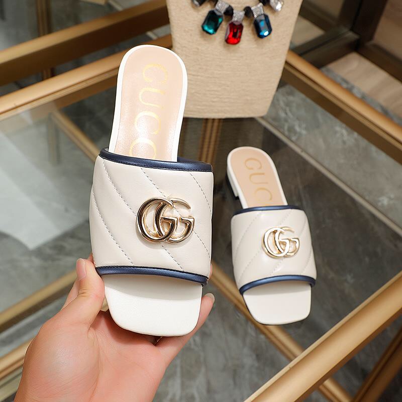 G*u*i leather white mules 26327290