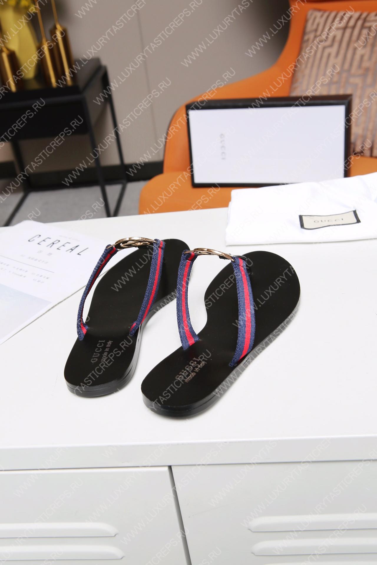 G*u*i black web stripe flip-flops blue and red 630307
