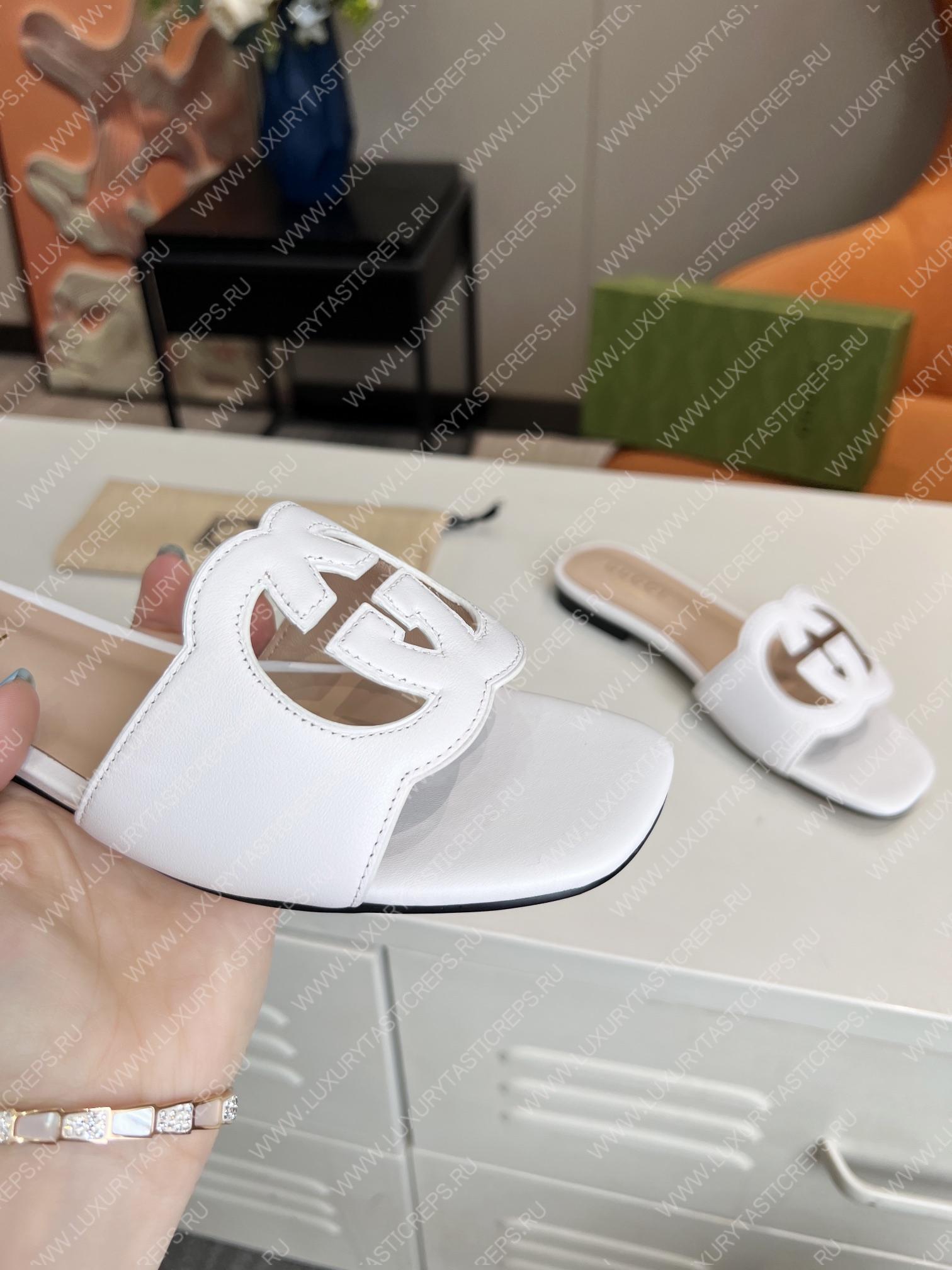 G*u*i interlocking g cut-out slide sandal white 694450
