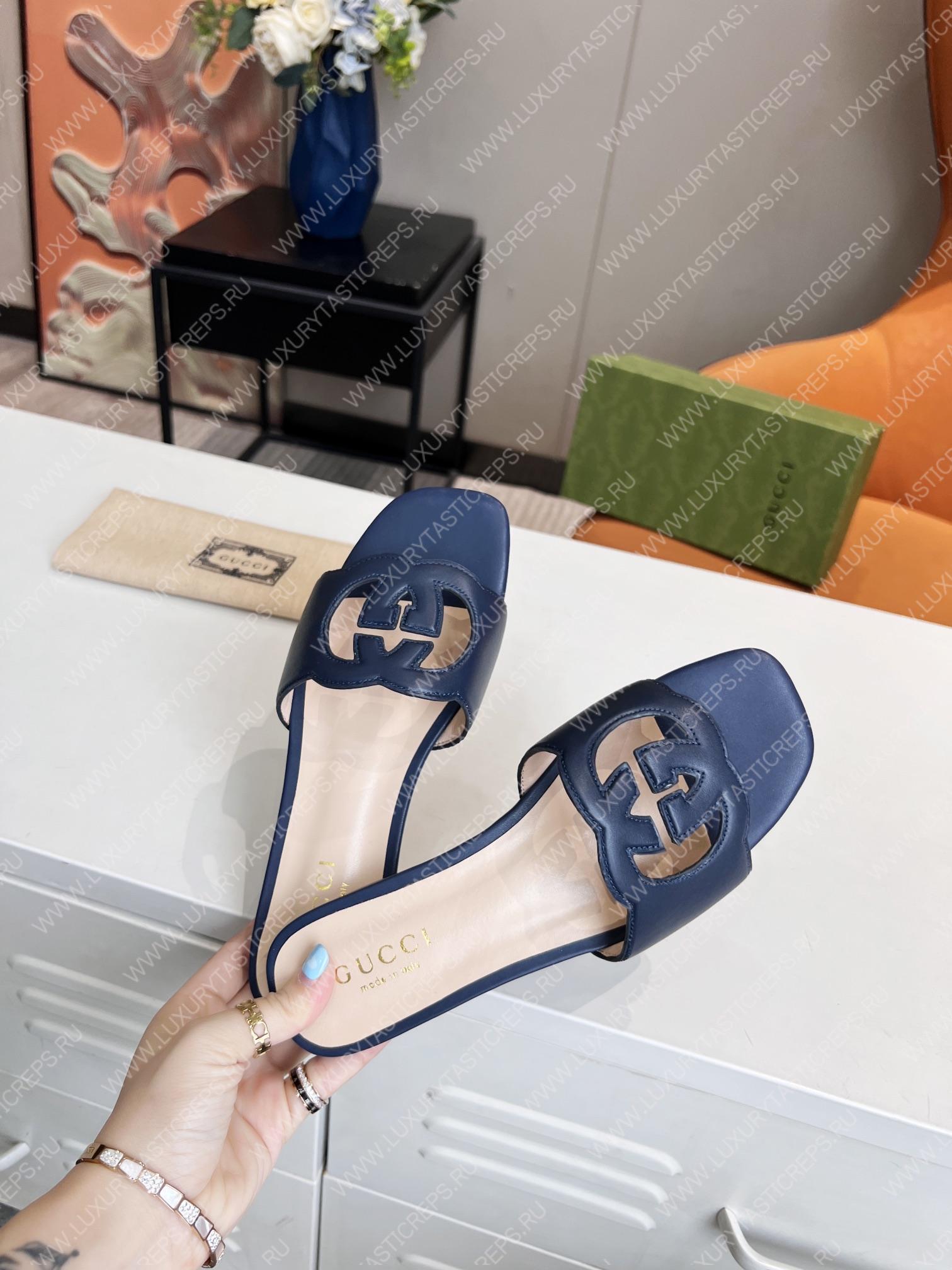 G*u*i interlocking g cut-out slide sandal dark blue 694451