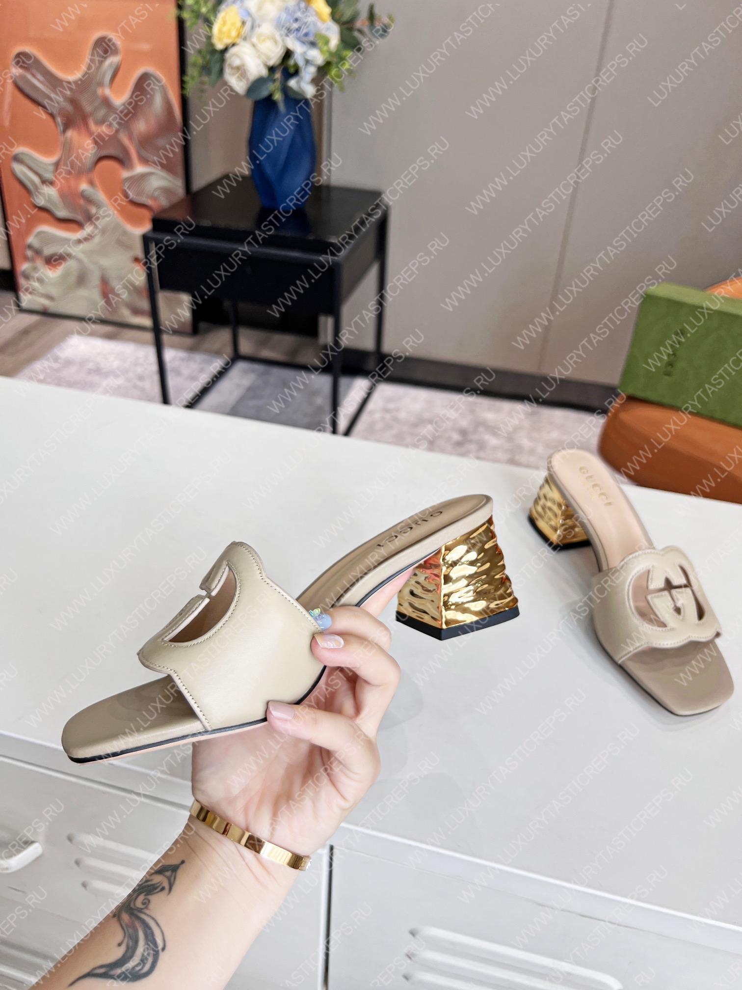 G*u*i interlocking g cut-out heeled slide sandal light beige 694451