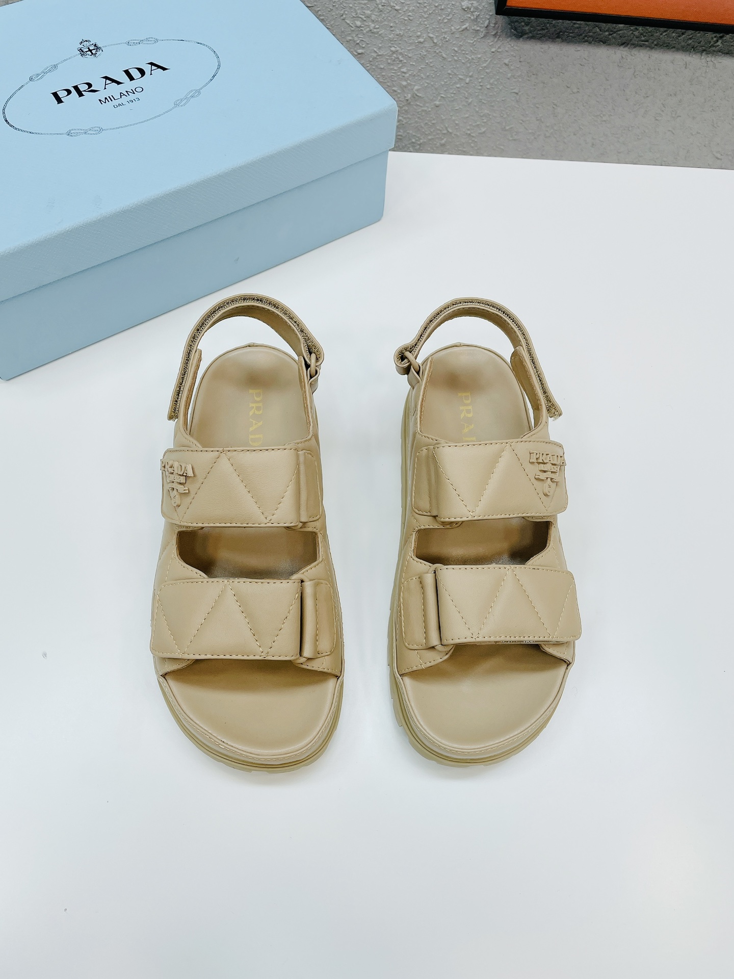 Pra*a padded nappa leather sandals desert beige 1x721m