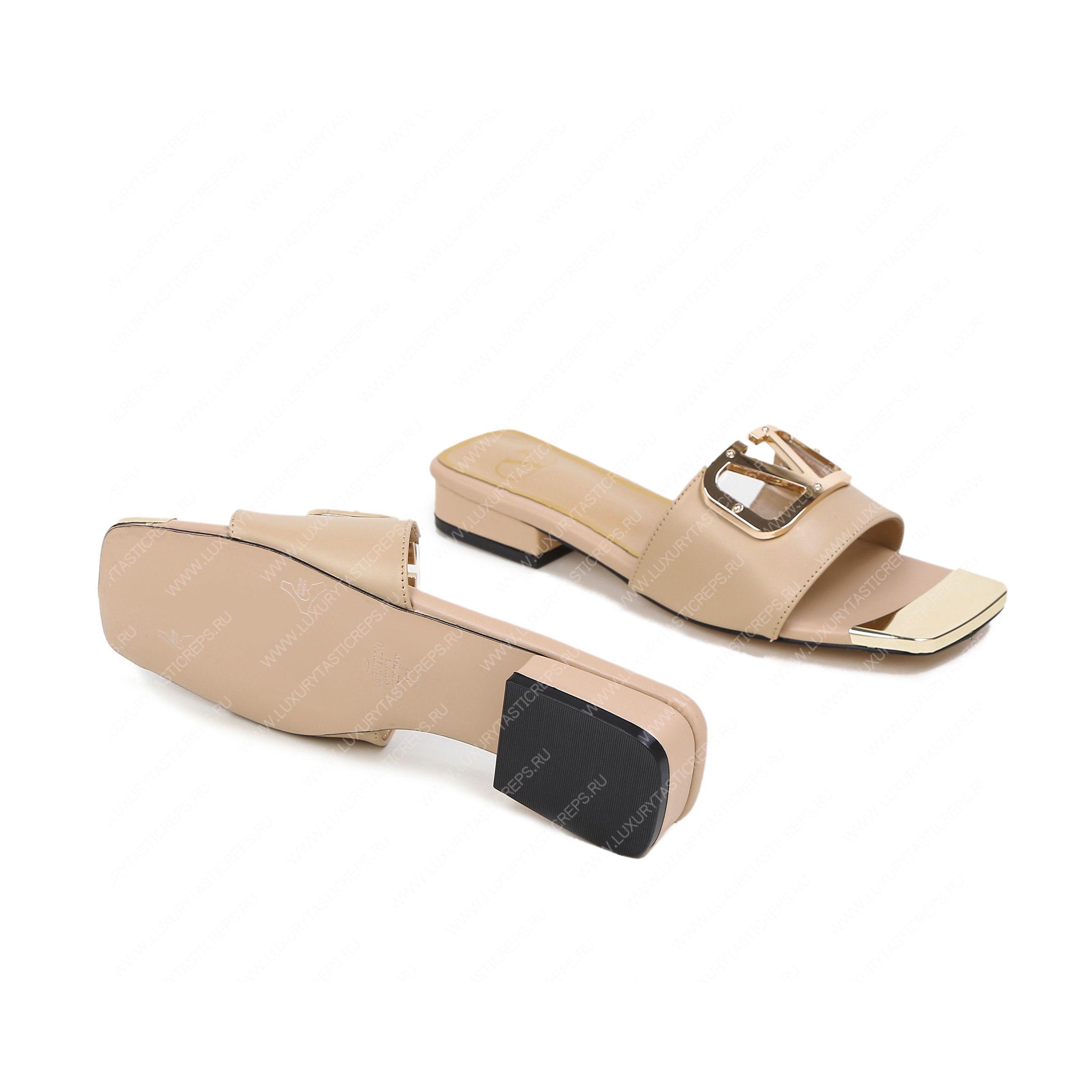 VALENTINO VLOGO SIGNATURE SLIDE SANDAL FAWN ZW2S0M21HWS0CR