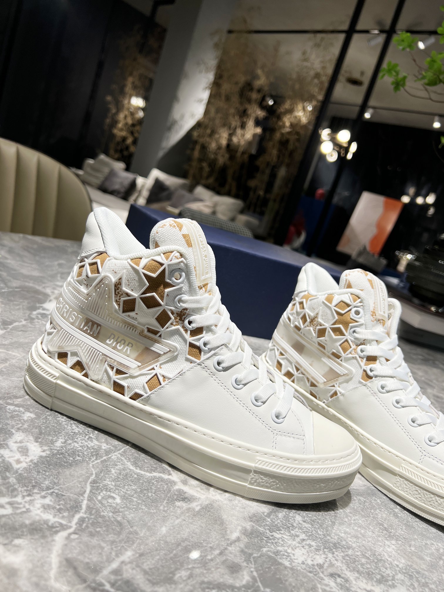 ch**an D*or walk’nD*or sneakers gold/white 0400017606283