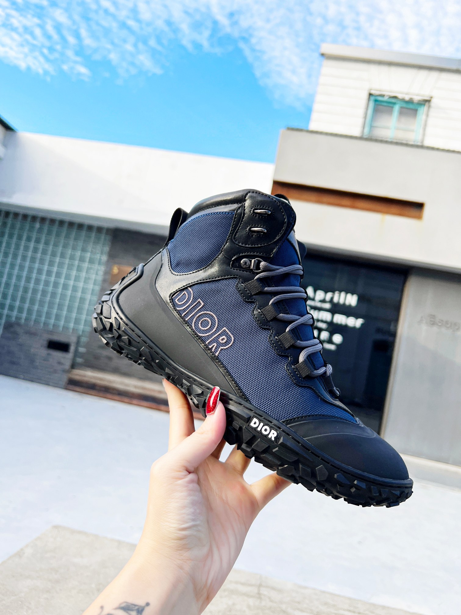 ch**an D*or D*orizon hiking shoe navy blue kck222ngg