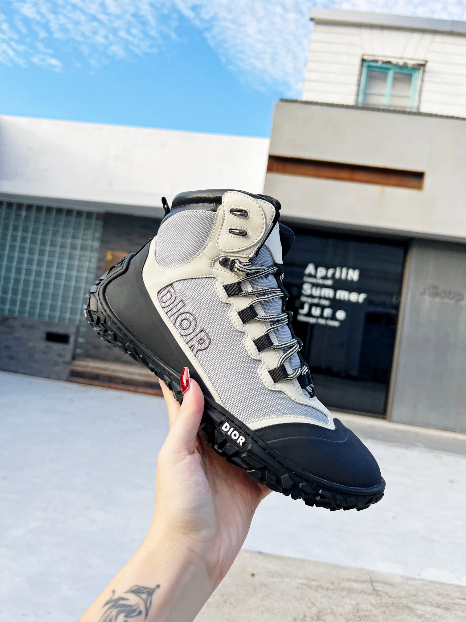 ch**an D*or D*orizon hiking shoe grey 3bo290zrt