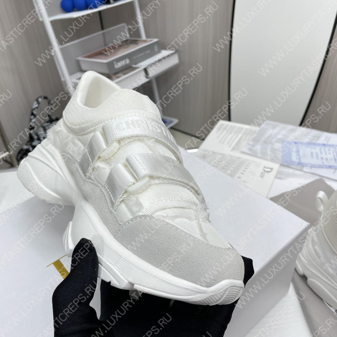 ch**an D*or d-wander sneakers cypress white kck299ctd