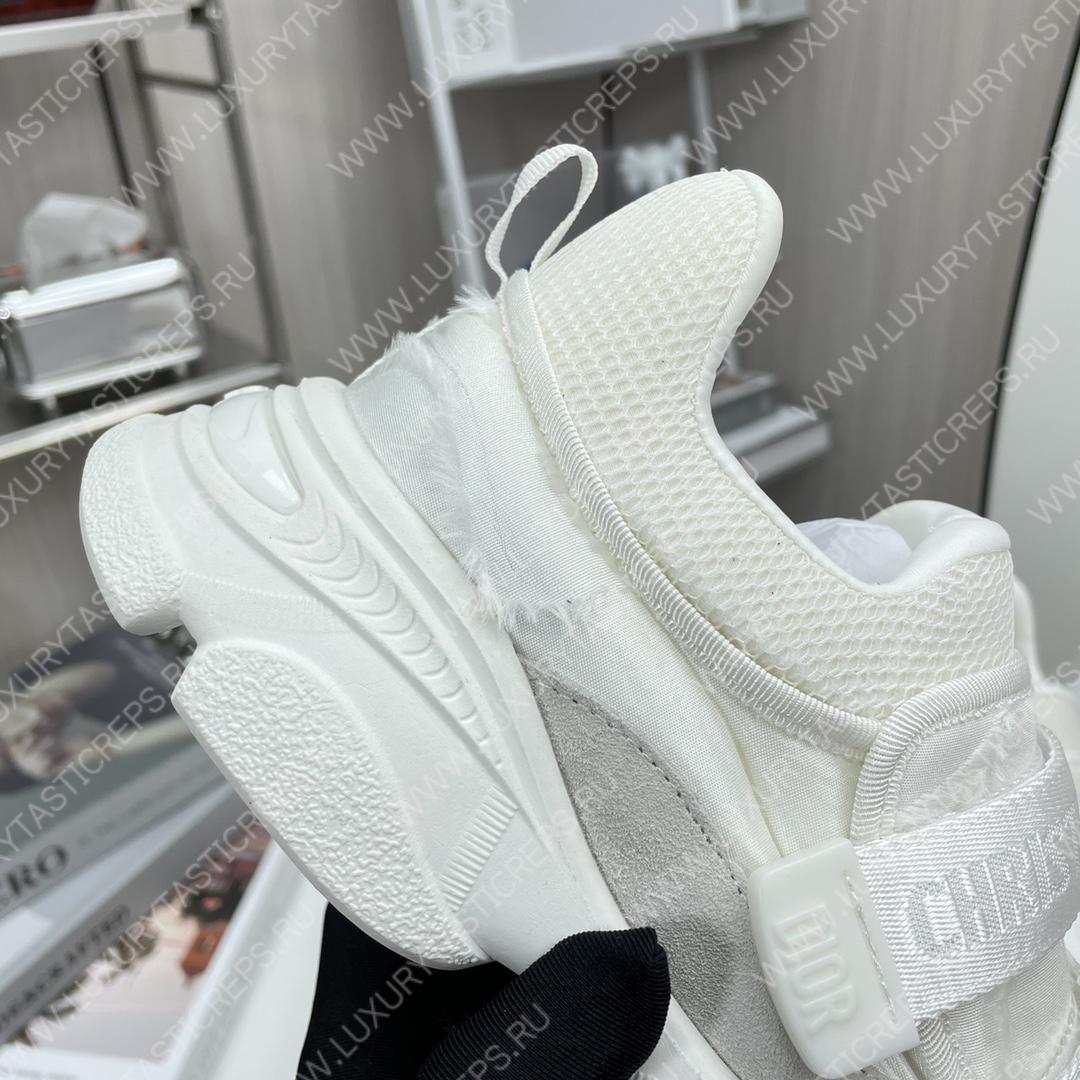 ch**an D*or d-wander sneakers cypress white kck299ctd