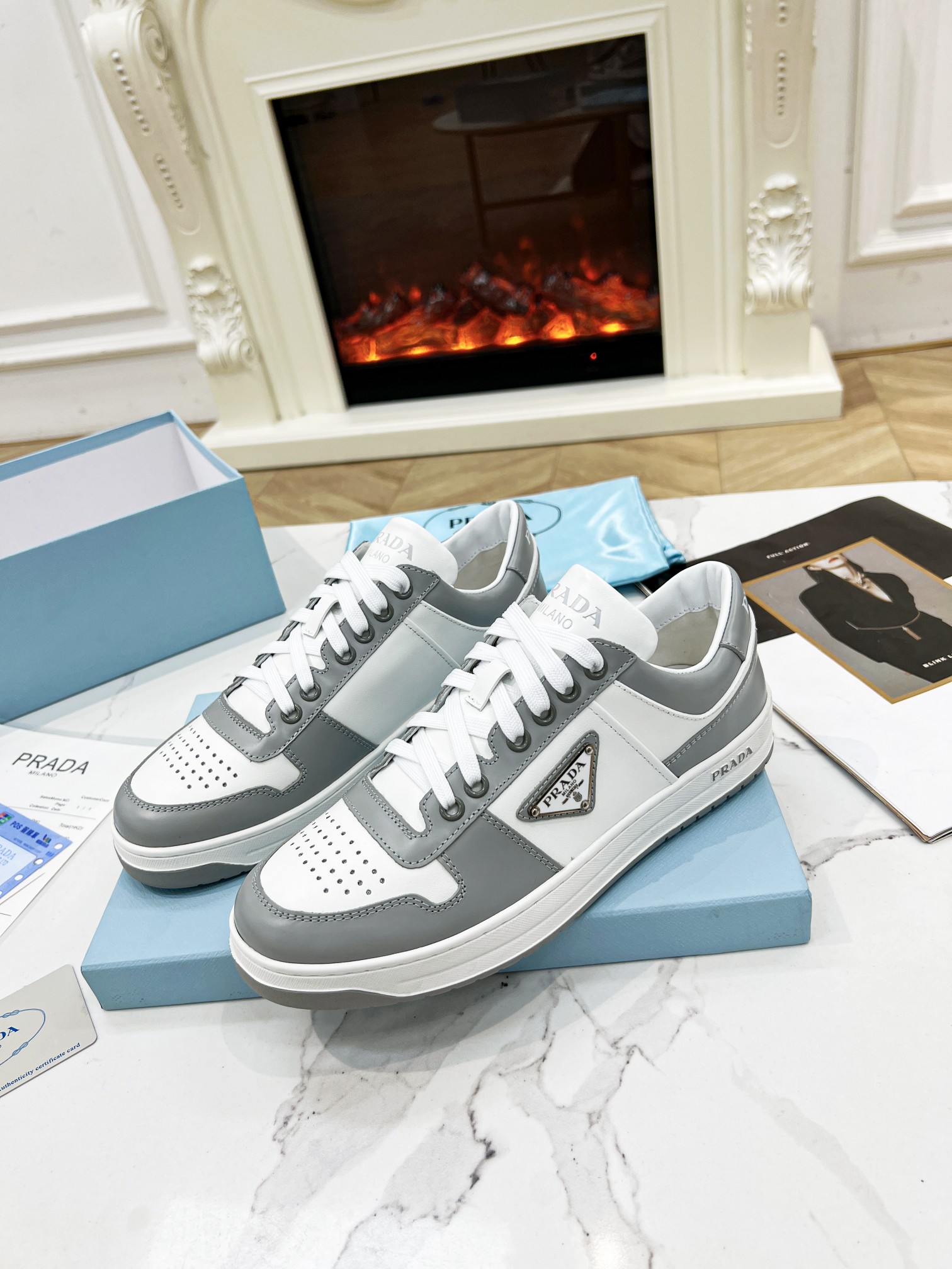 Pra*a downtown leather sneakers white/grey 2ee364
