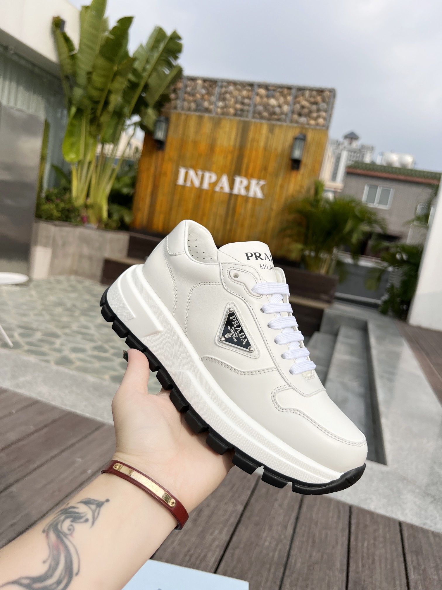 Pra*a nylon gabardine sneakers white/black 1e804m