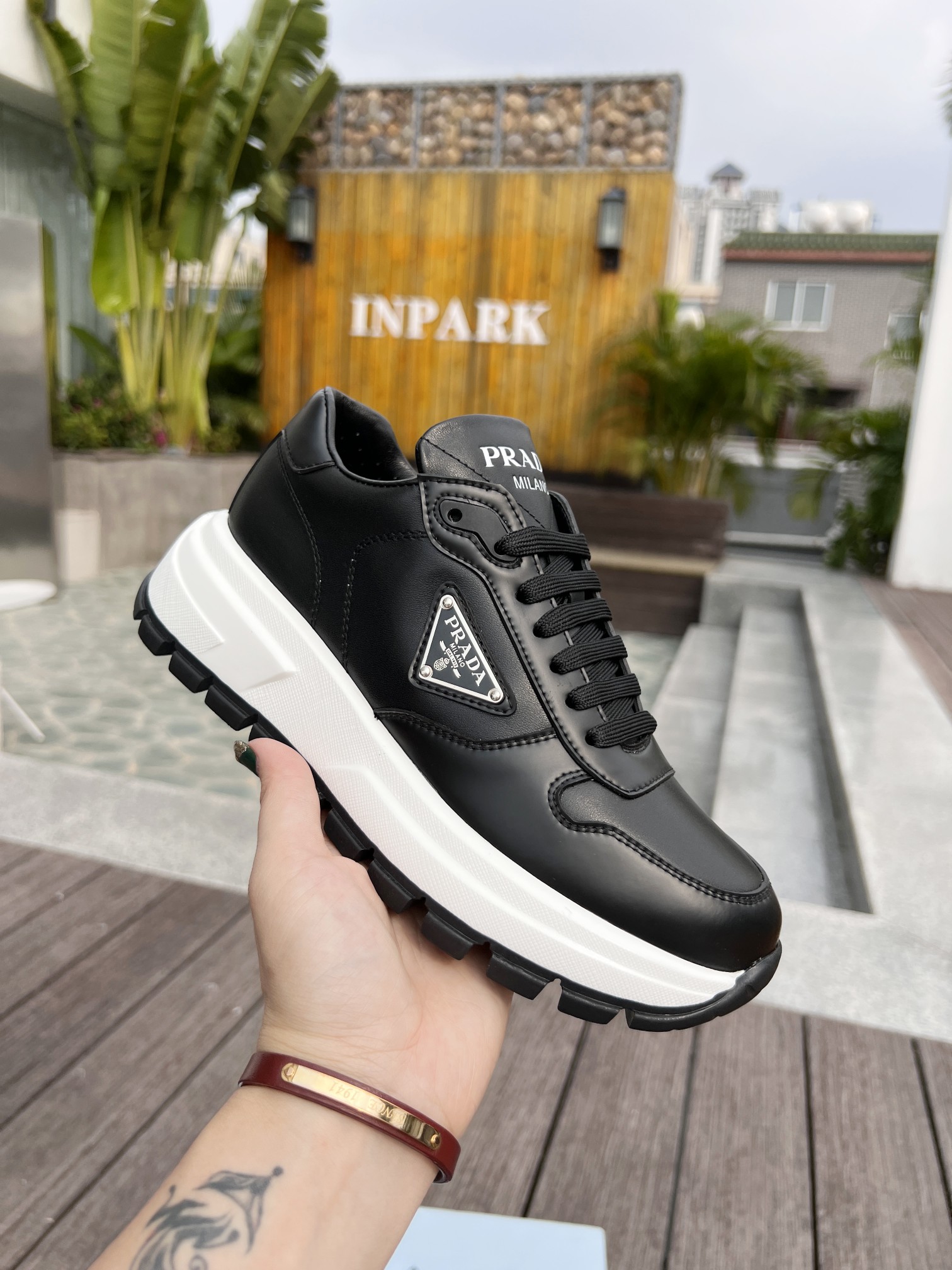 Pra*a leather sneakers black 1e804m