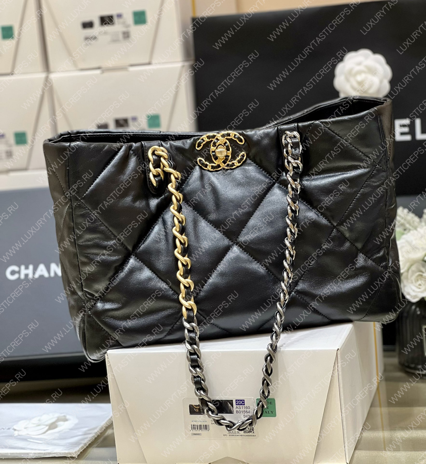 Ch*el 19 shopping bag black as3660