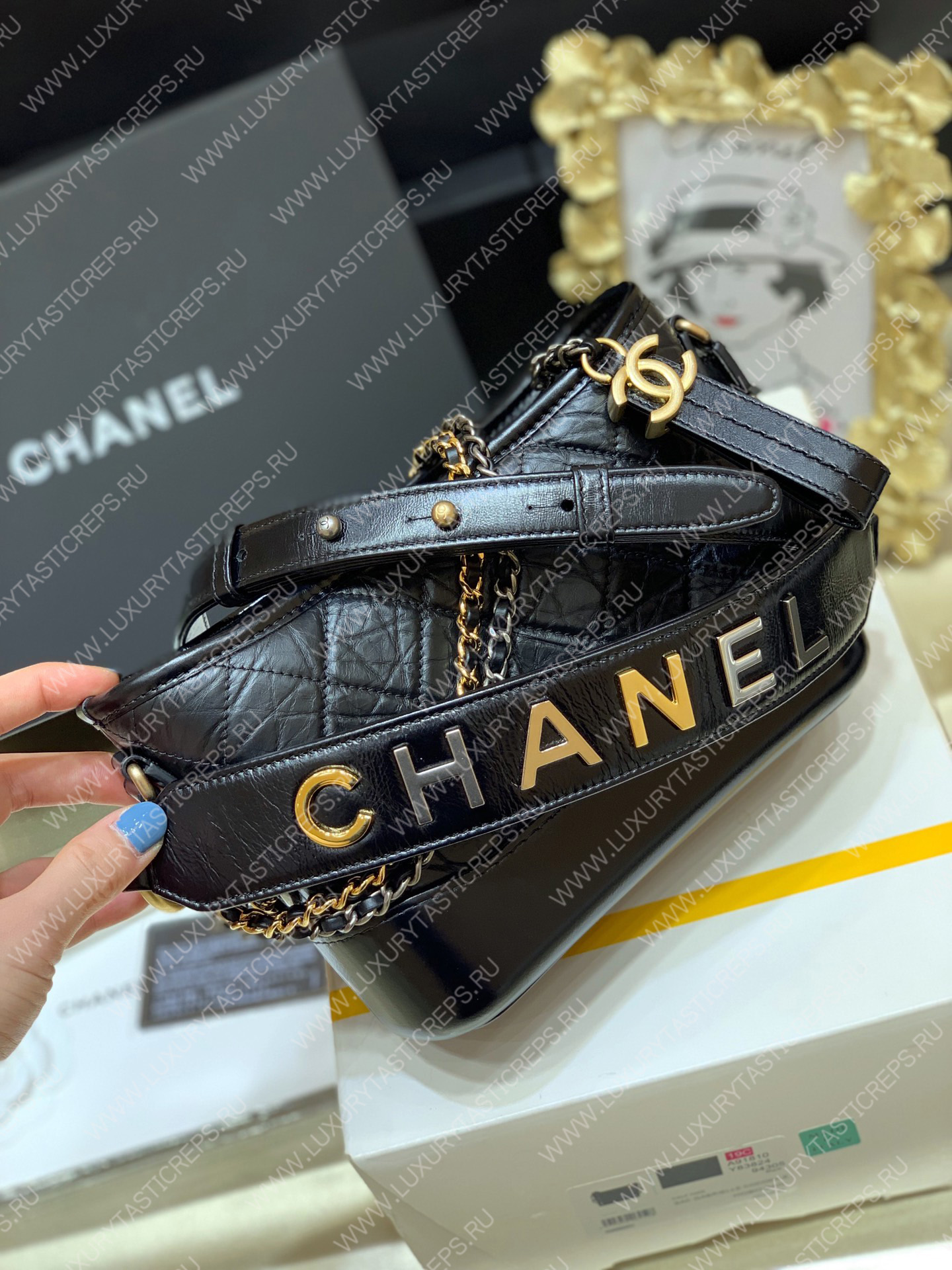 Ch*el gabrielle small hobo black as0865