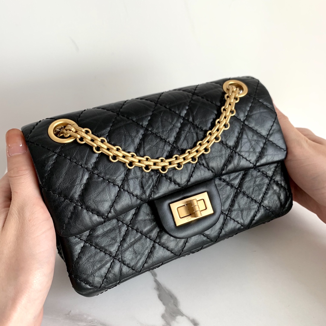 Ch*el 2.55 mini reissue bag black a37585