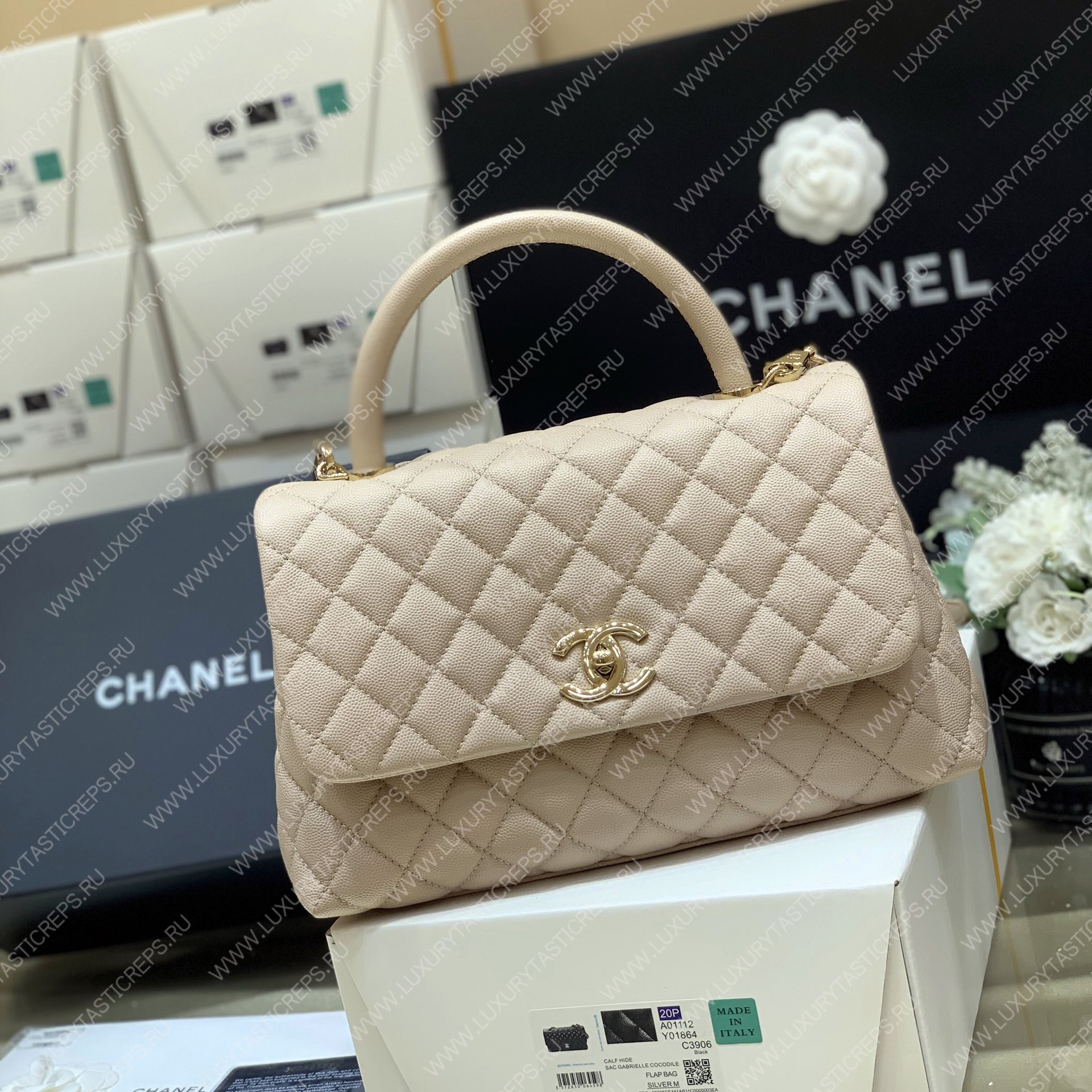 Ch*el coco handle bag cream a92993