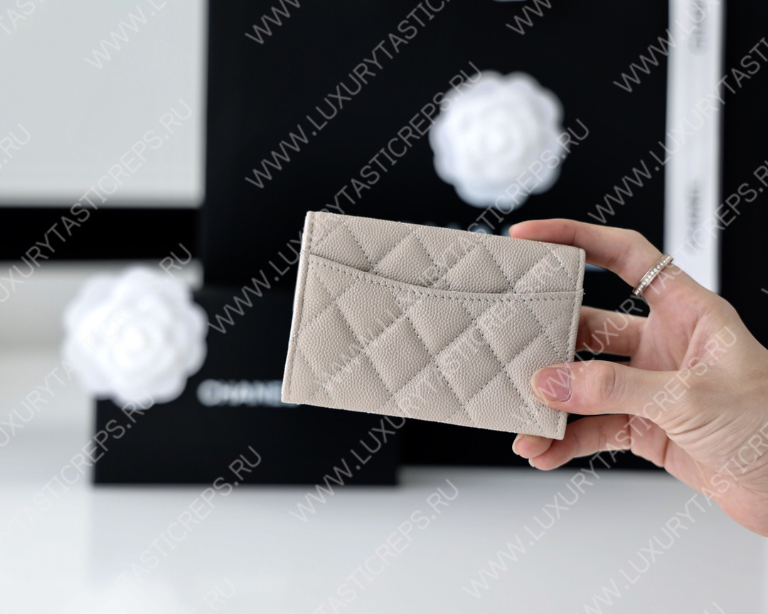 Ch*el classic card holder cream ap0214