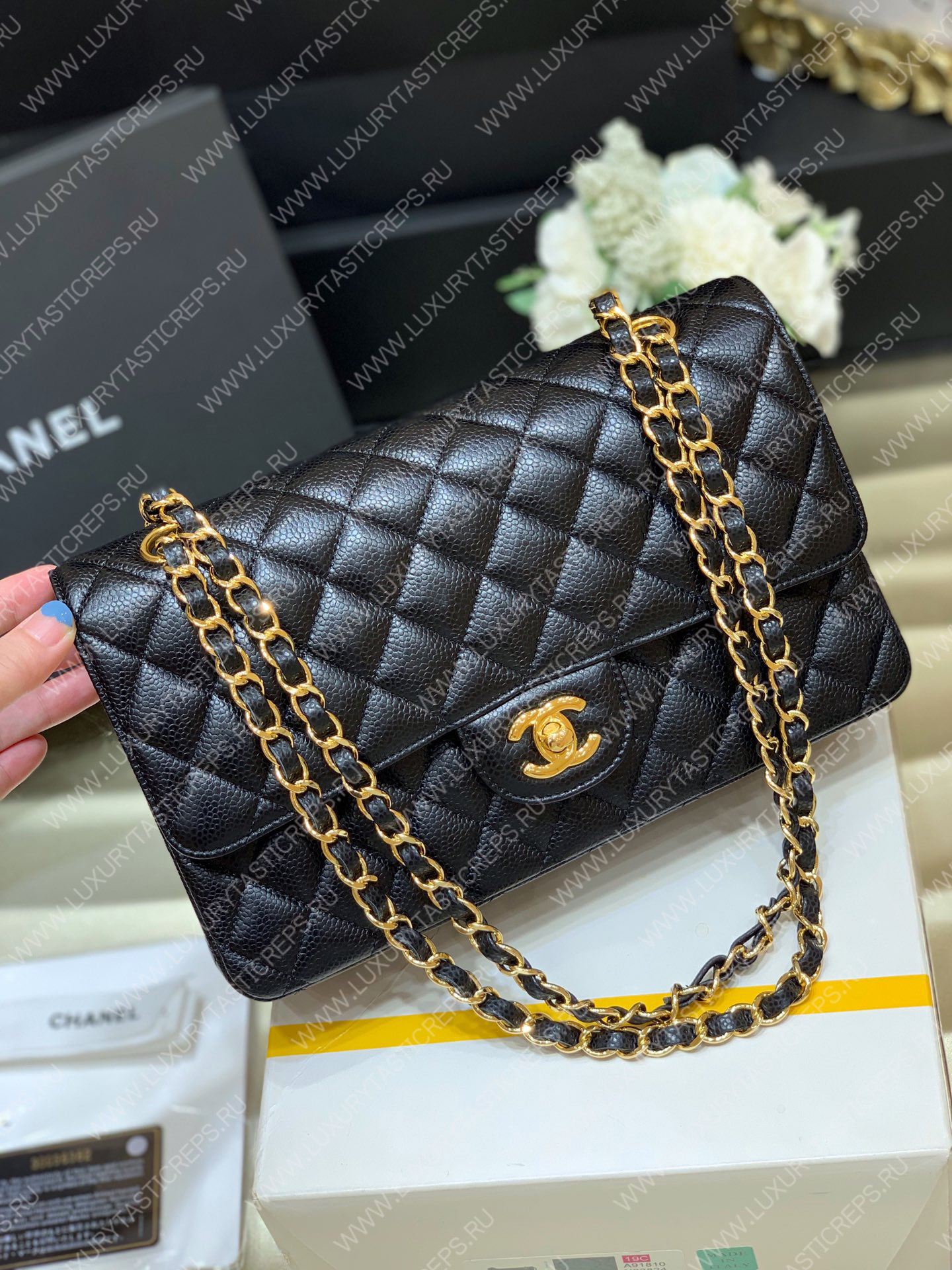 Ch*el classic handbag bag black a01112