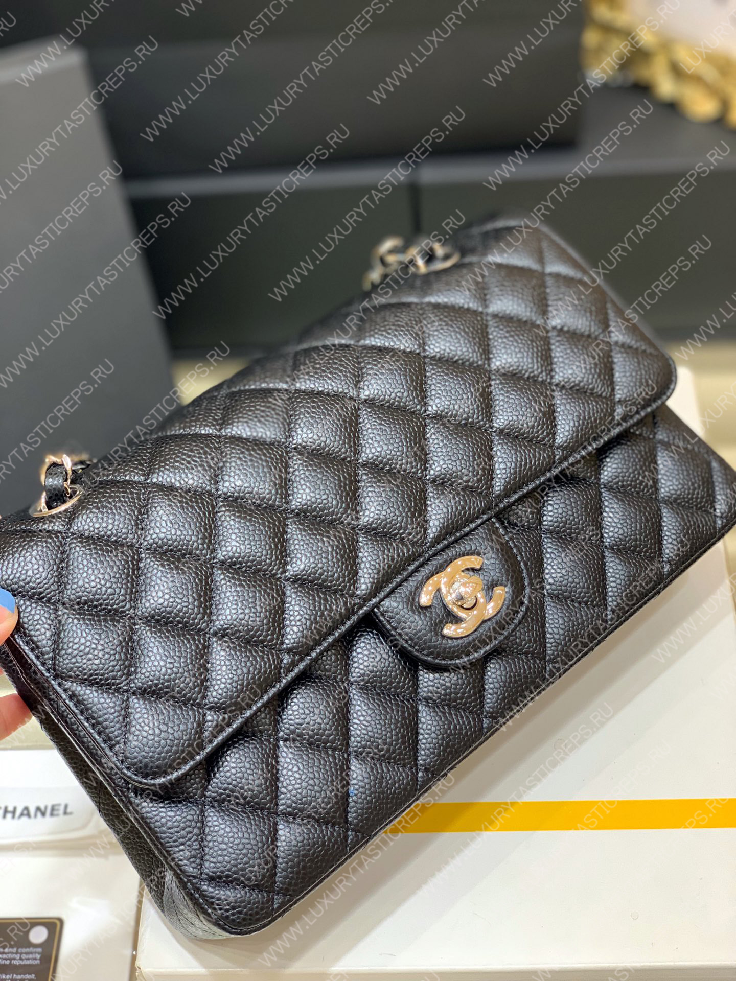 Ch*el classic handbag bag black a01112