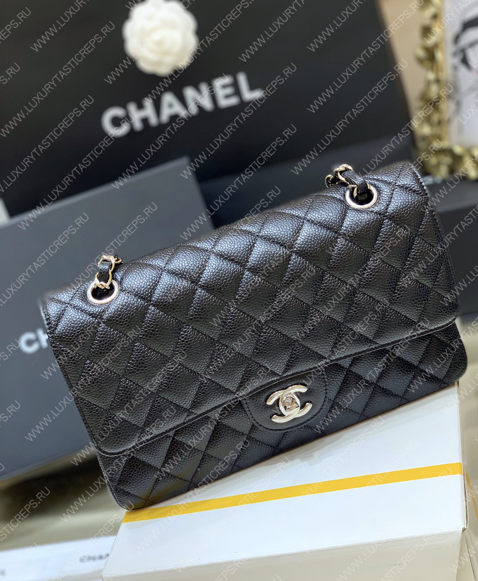 Ch*el classic handbag bag black a01112